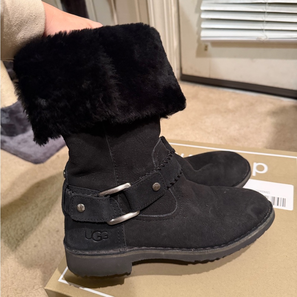 UGG Women's Black Fur Cuff Boots